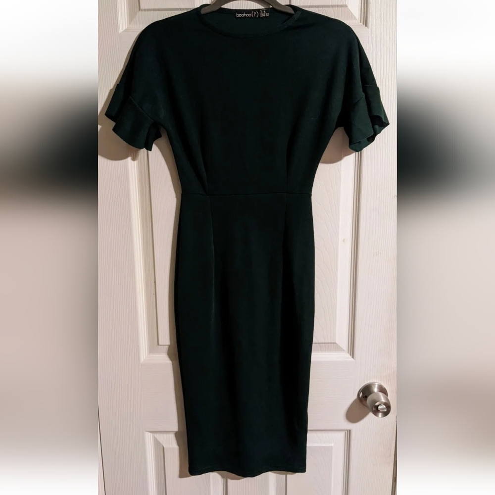 FINAL PRICE Boohoo Dress 0 Dark Green Stretch Ruffle Sleeve Midi Fitted Bodycon
